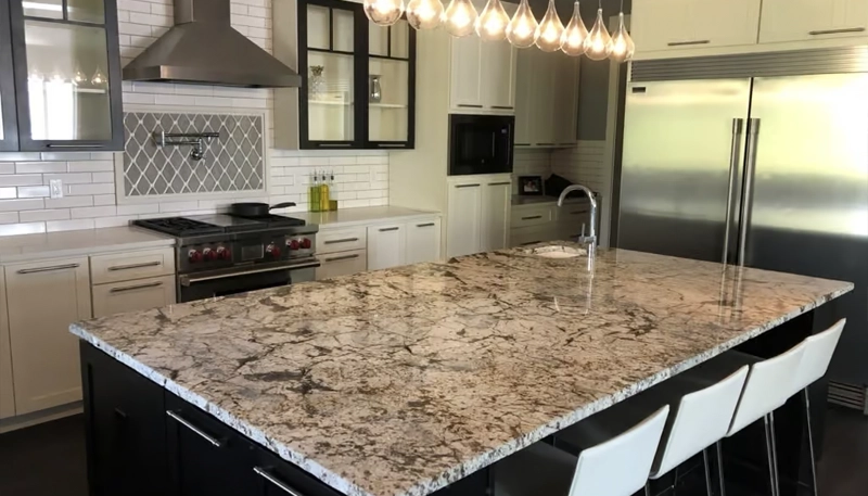 Kitchen Countertops in Etobicoke – Custom Quartz & Granite Countertops