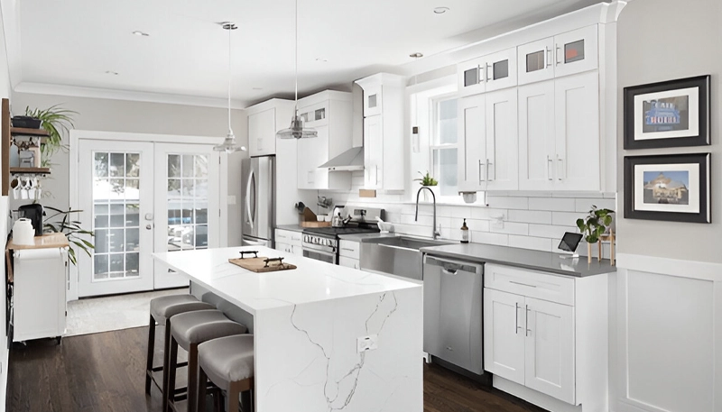 Kitchen Island Countertops in Richmond Hill – Quartz & Porcelain Islands