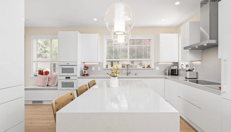 Kitchen Island Countertops in Oakville – Premium Island Countertop Trends