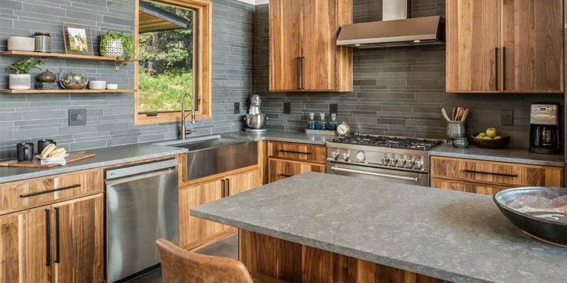 Kitchen Stone Backsplash in Markham – Durable & Modern Kitchen Walls