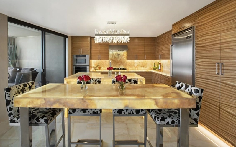 Onyx Countertops – When & Where They Make Sense